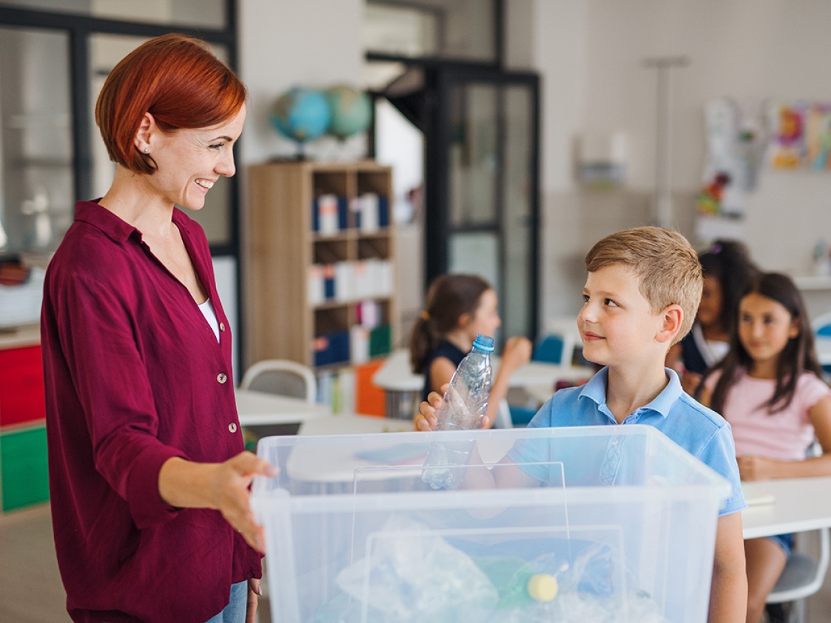 Servicio de monitores para comedores escolares